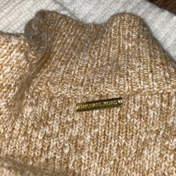 •NEW!• Michael Kors two tone sweater - Picture 3 of 11